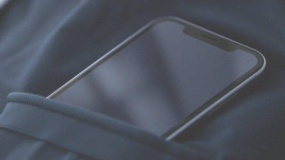 Jakie funkcje chronią przed przypadkowymi dotknięciami?