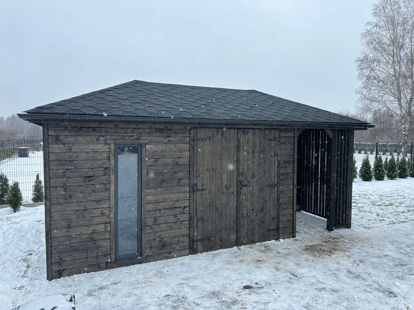 Najczęstsze błędy przy ustawianiu domku narzędziowego zimą. Jak ich uniknąć?