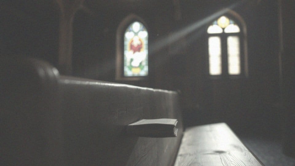 Jak odwołać przekleństwo? Przewodnik do uwolnienia duchowego