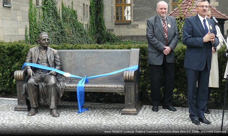 Ławeczka Heliodora Święcickiego w Poznaniu