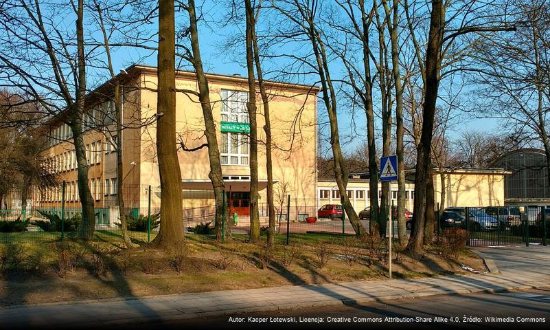 XII Liceum Ogólnokształcące im. Marii Skłodowskiej-Curie w Poznaniu